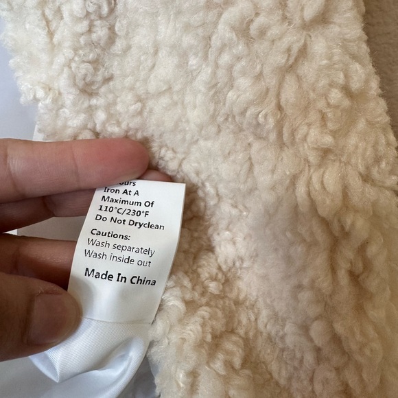 Commense Sherpa Teddy Vest – New With Tags - Picture 9 of 14